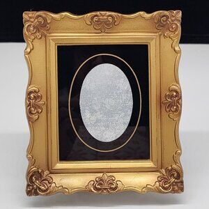 Vintage Ornate Plastic Picture Frame With Oval Reverse Painted Glass USA 3.5x4.5